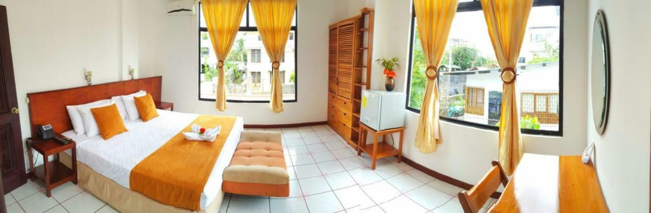Hotel Dejavu بويرتو أيورا المظهر الخارجي الصورة